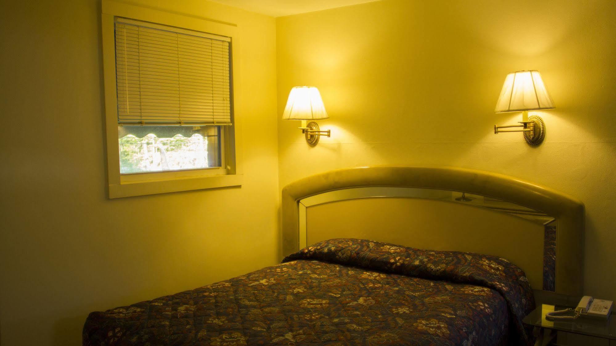 Countryside Motel Fishkill Bagian luar foto